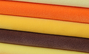 Knitted 220G 100% Polyester Short Wool Velvet Fabric For Toy Hold Pillow 150 Cm