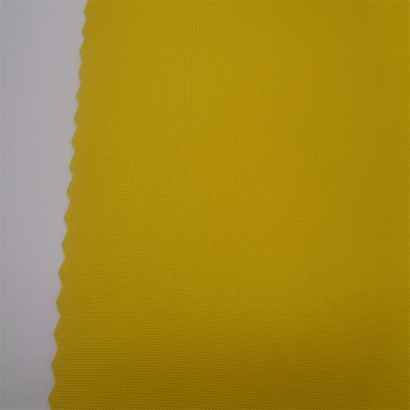 300DX300D 100 Polyester Oxford Fabric 150cm 220gsm Fire Resistant